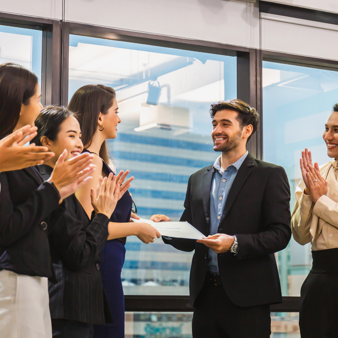 Employee Engagement: 8 Ways to Reward a Job Well Done